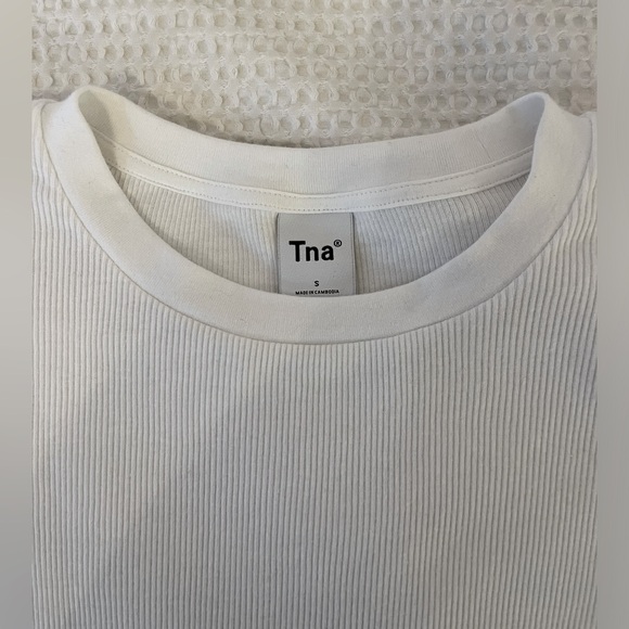 Aritzia TNA Ribbed Long Sleeve - Picture 3 of 6